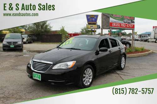 2013 Chrysler 200 Touring - cars & trucks - by dealer - vehicle... for sale in Crest Hill, IL