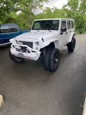 MUST SEE! CUSTOM LIFTED 2015 JEEP WRANGLER UNLIMITED SPORT S 4x4 JKU for sale in East Providence, RI