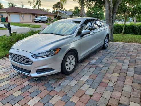 Low mile 2013 ford fusion s - cars & trucks - by owner - vehicle... for sale in Naples, FL