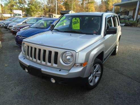 2011 jeep patriot 4x4/low miles/clean - cars & trucks - by dealer -... for sale in douglas, MA