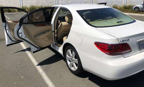 I m selling my 2006 Lexus es330 Great commuter Currently registered for sale in Fairfield, CA