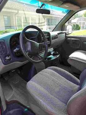 2000 Chevy Express 12 passenger for sale in Fort Wayne, IN