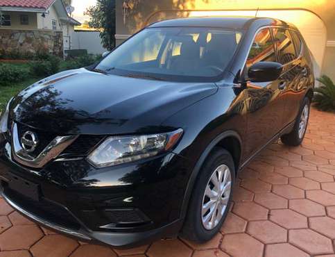 2016 NiSSAN ROGUE. - cars & trucks - by owner - vehicle automotive... for sale in Hialeah, FL