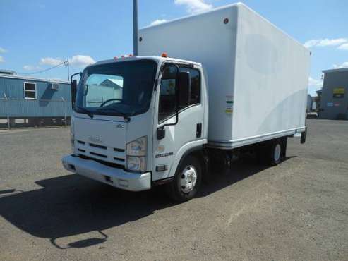 2014 Isuzu Npr HD 16' box truck w/lift gate only 59,000 miles LQQK!! for sale in Lincoln, RI
