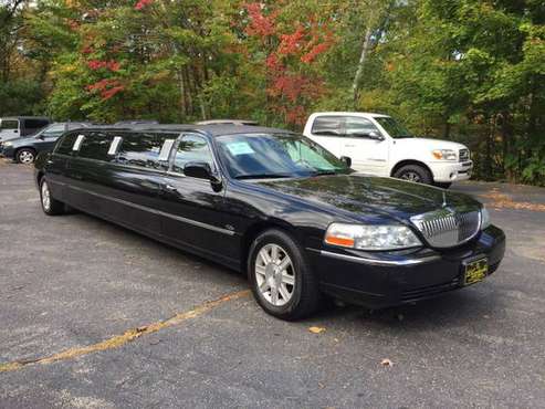 9, 999 2008 Lincoln Town Car LIMOUSINE Only 81k Miles, BAR, 1 for sale in Belmont, VT