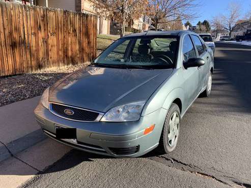 Ford Focus SE ZX4 CLEAN - cars & trucks - by owner - vehicle... for sale in Aurora, CO