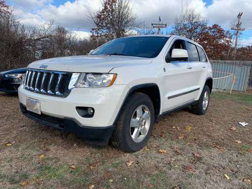 2011 Jeep Grand Cherokee - cars & trucks - by owner - vehicle... for sale in North Providence, RI