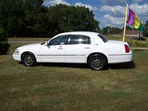 2008 Lincoln Town Car Signature Limited for sale in Raymond, MS