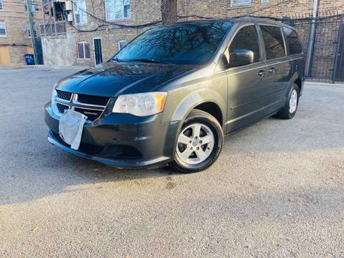 2011 DODGE CARAVAN - cars & trucks - by owner - vehicle automotive... for sale in Chicago, IL