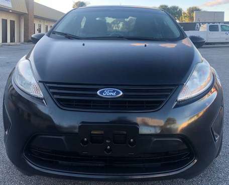 2011 Ford Fiesta SE $3200 Or Best Offer GAS SAVER!!! NO ACCIDENTS!!... for sale in Orlando, FL