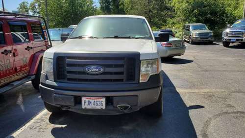 2011 ford f150 4x4 dble cab truck for sale in Russell, WV