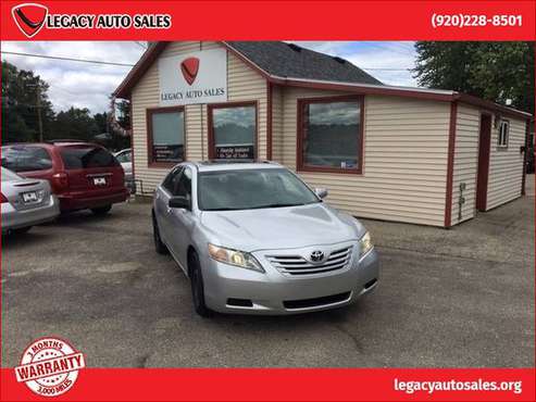 2009 TOYOTA CAMRY LE for sale in Jefferson, WI