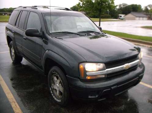 ***2006 CHEVY TRAILBLAZER *** - cars & trucks - by dealer - vehicle... for sale in Waukesha, WI