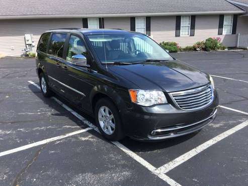 2011 Town & Country Limited for sale in Evansville, IN