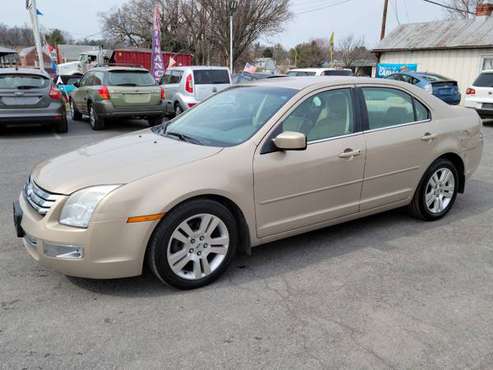 2007 Ford Fusion SEL Loaded Navigation LOW MILEAGE 3MONTH WARRANTY for sale in Front Royal, VA