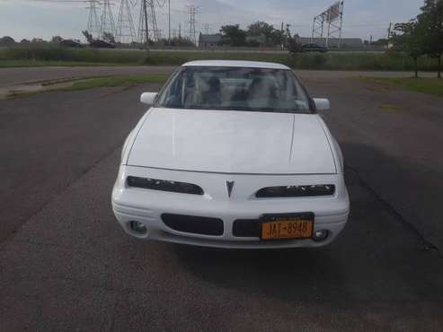 95 Pontiac Grand Prix SE - cars & trucks - by owner - vehicle... for sale in Buffalo, NY