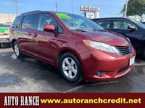 2014 Toyota Sienna LE 8-Passenger EASY FINANCING AVAILABLE - cars &... for sale in Santa Ana, CA