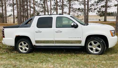 07 Chevy Avalanche LTZ - cars & trucks - by owner - vehicle... for sale in Hines, MN