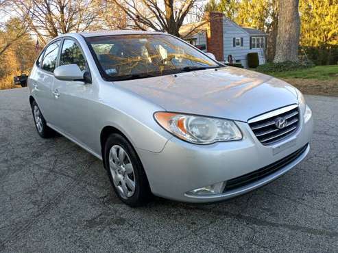 07 HYUNDAI ELANTRA !! 5 SPEED MANUAL !! - cars & trucks - by owner -... for sale in North Grosvenordale, MA