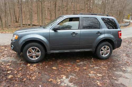 2010 Ford Escape XLT ALL NEW TIRES! - cars & trucks - by dealer -... for sale in Masontown, PA