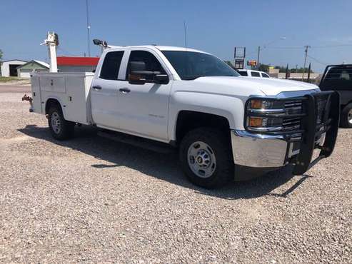 2015 CHEVROLET K2500 CREW CAB 4WD UTILITY BED W/ AUTO CRANE LIFT for sale in Stratford, MO