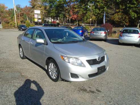 2009 toyota corolla/moon roof/ XLE/one owner/mint - cars & trucks -... for sale in douglas, MA