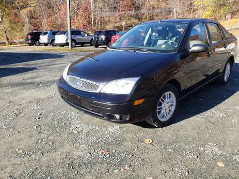 2005 Ford Focus Zx4 Low Miles - cars & trucks - by dealer - vehicle... for sale in Wynantskill, NY