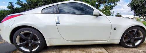 2006 Nissan 350Z 6 speed manual - cars & trucks - by owner - vehicle... for sale in Pukalani, HI