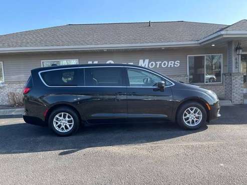 2018 Chrysler Pacifica LX - - by dealer - vehicle for sale in Owatonna, MN