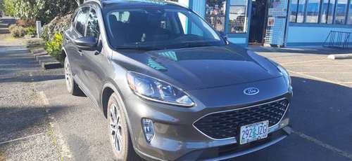 2020 ford escape sel awd "AS NEW" - cars & trucks - by owner -... for sale in Florence, OR