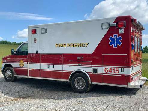 2007 Ford E450 PL Custom Ambulance - - by dealer for sale in Greeneville, NC