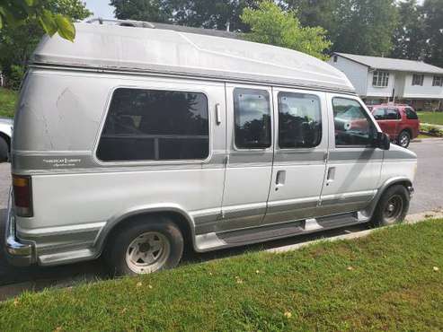 1993 Ford Econoline 150 Van - cars & trucks - by owner - vehicle... for sale in LANHAM, District Of Columbia