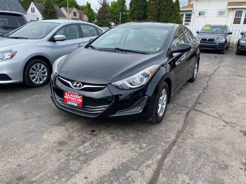 2015 HYUNDAI ELANTRA - - by dealer - vehicle for sale in milwaukee, WI