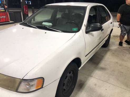 $600 Nissan Sentra 1998 for sale in Zephyrhills, FL