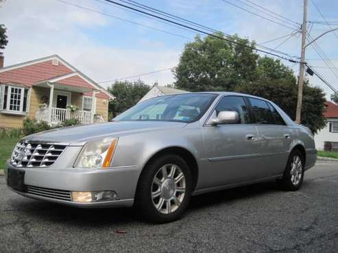 2010 Cadillac DTS ONLY 40K MILES Leather Alloys NON SMOKER ONE OWNER... for sale in Ossining, NY