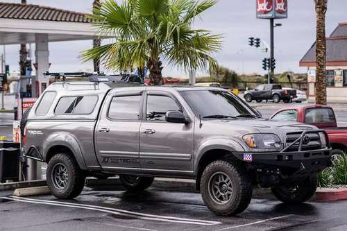 WANTED 2004-2006 Toyota Tundra Double Cab 4x4 Low Miles - cars & for sale in Sarasota, FL