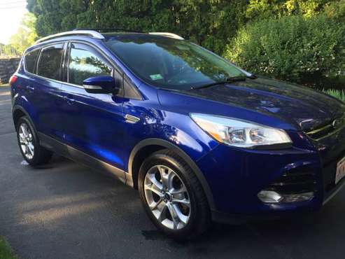 2014 Ford Escape Titanium PRICED TO SELL QIUCKLY tittle for sale in Rowley, MA
