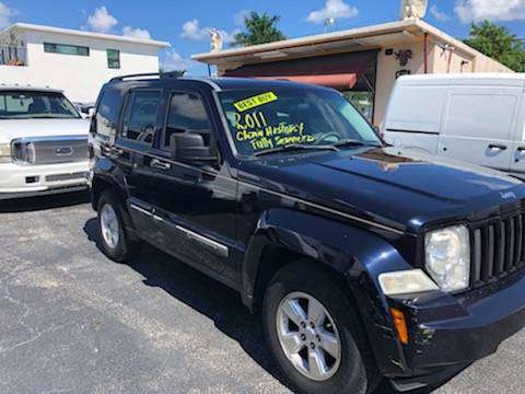 2011 Jeep Liberty Sport - Like New - cars & trucks - by dealer -... for sale in Lake Worth, FL