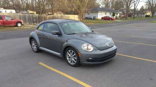 2013 Volkswagen beetle 2.5 l - cars & trucks - by dealer - vehicle... for sale in Toledo, OH