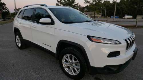 2014 Jeep Cherokee Latitude 4x4 - cars & trucks - by owner - vehicle... for sale in Wilmington, NC