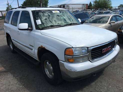 2001 GMC YUKON/AWD/7 PASSENGER/CLEAN TITLE - cars & trucks - by... for sale in Revere, MA