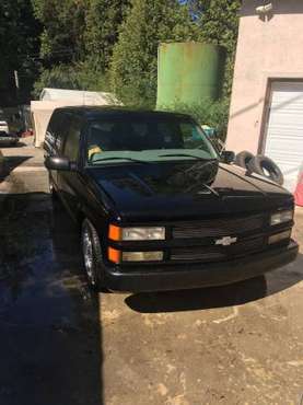 1998 Chevy Suburban Black for sale in Santa Cruz, CA