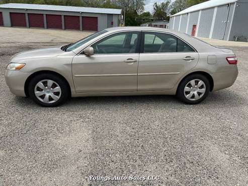 2009 Toyota Camry LE 5-Spd AT - - by dealer - vehicle for sale in Fort Atkinson, WI