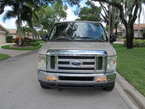 USE FORD E350 XLT 2009 FOR SALE - cars & trucks - by owner - vehicle... for sale in Coral Springs, FL
