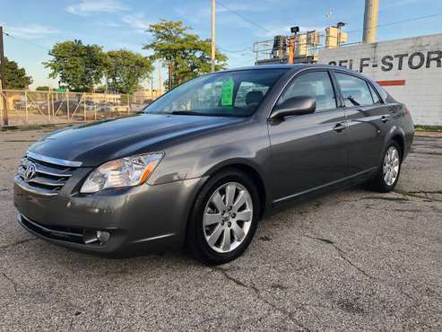 2006 Toyota Avalon XLS for sale in milwaukee, WI