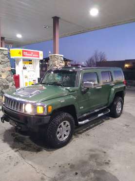 2006 Hummer H3 4x4 - cars & trucks - by owner - vehicle automotive... for sale in Windsor, CO