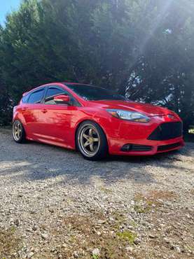 13 Ford Focus ST2 - cars & trucks - by owner - vehicle automotive sale for sale in Hartselle, AL
