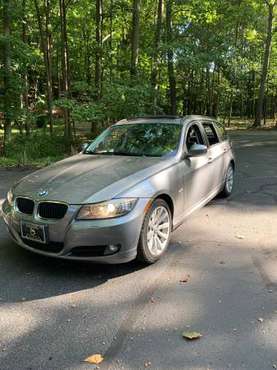 2011 BMW 328xi GREAT CONDITION for sale in Saugatuck, MI