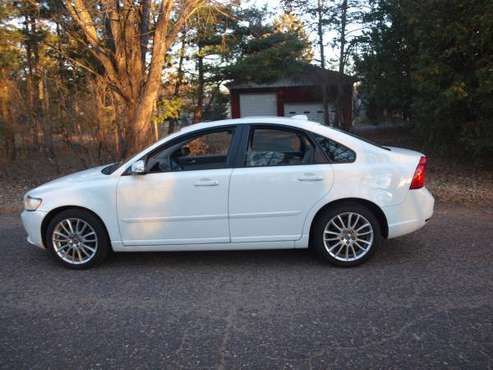 2009 Volvo S40 - cars & trucks - by owner - vehicle automotive sale for sale in Chippewa Falls, WI