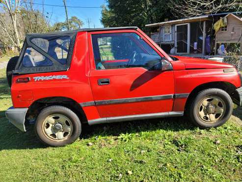 1998 CHEVROLET TRACKER - cars & trucks - by owner - vehicle... for sale in Eufaula, AL